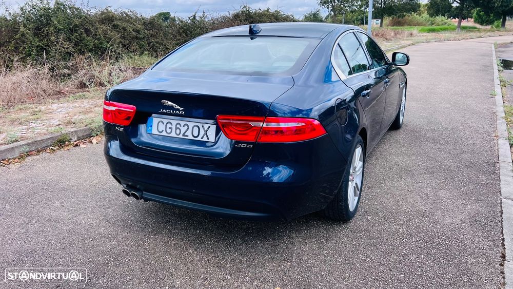 Jaguar XE - 7