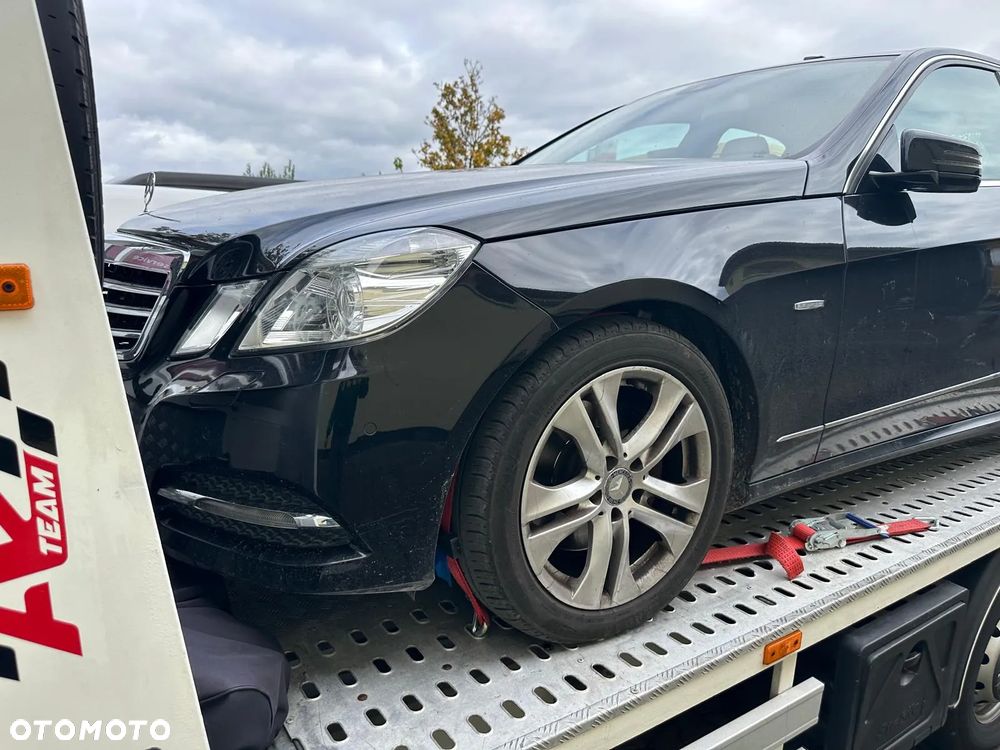 Mercedes-Benz Klasa E 250 CGI BlueEFFICIENCY Automatik Avantgarde - 20