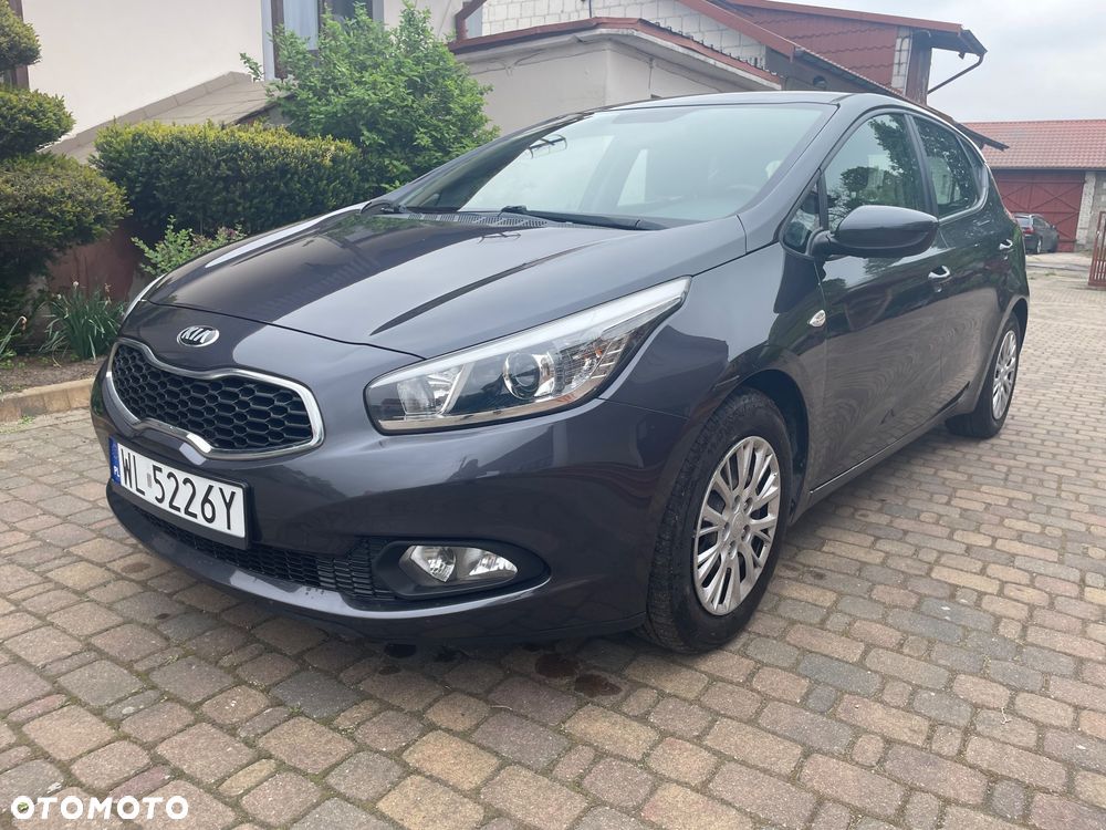 Kia Ceed 1.6 CRDi 115 ISG Vision - 15