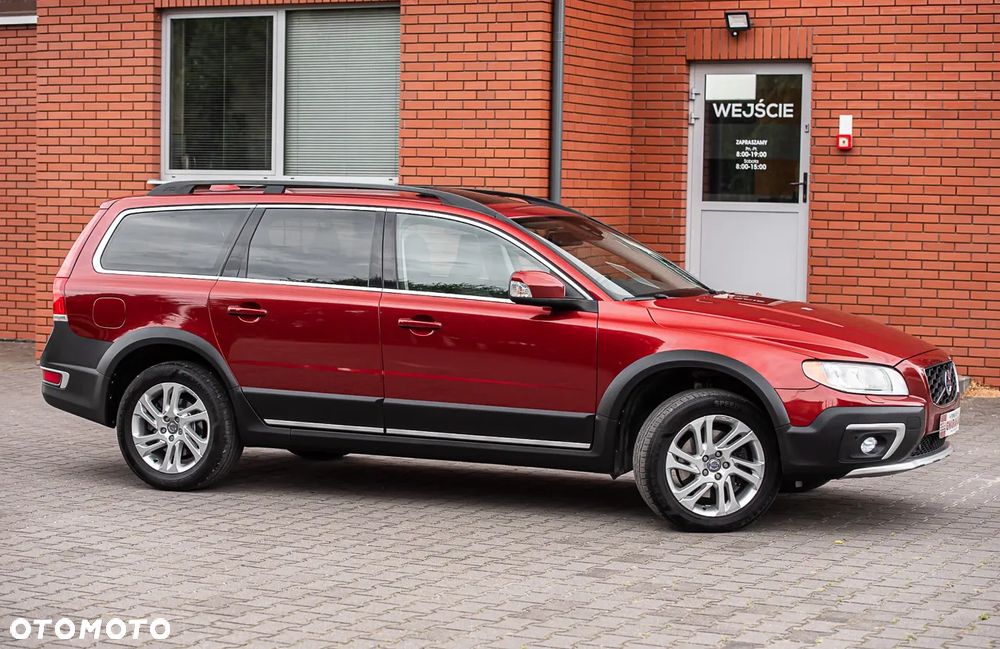 Volvo XC 70 D5 AWD Momentum - 12