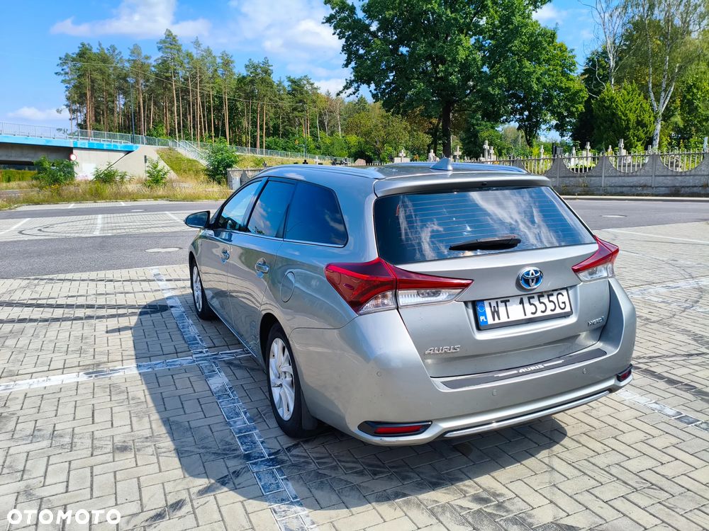 Toyota Auris Hybrid 135 Prestige - 8