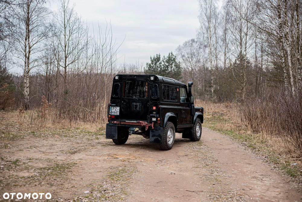 Land Rover Defender - 5