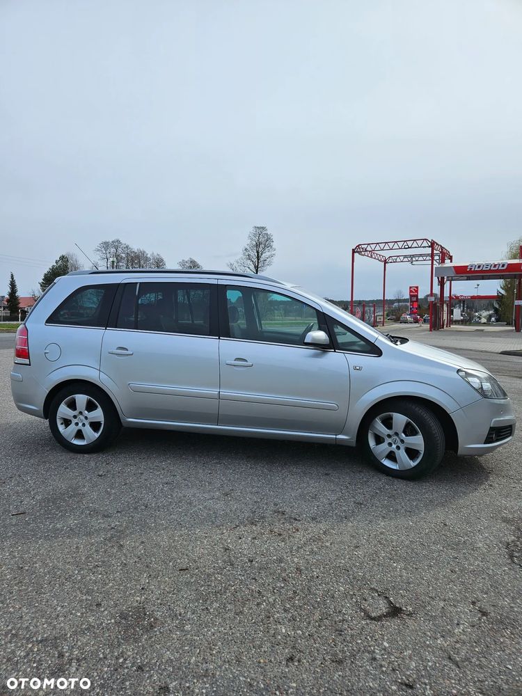 Opel Zafira 1.9 CDTI Elegance - 16