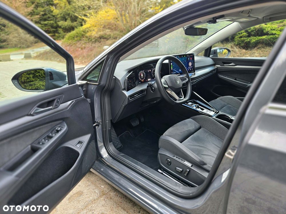 Volkswagen Golf 1.5 eTSI mHEV Style DSG - 16