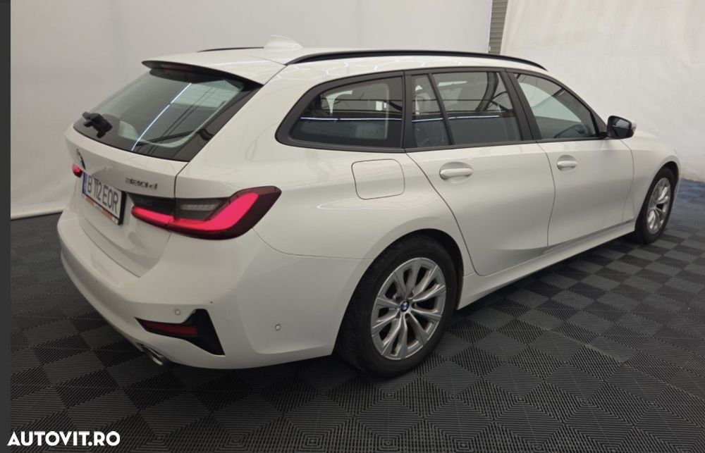 BMW Seria 3 320d xDrive AT MHEV - 2