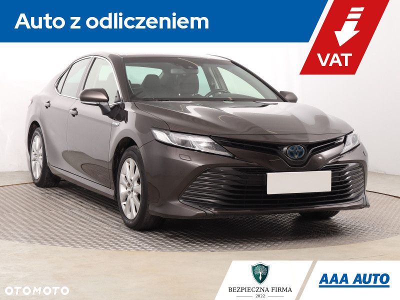 Toyota Camry - 2