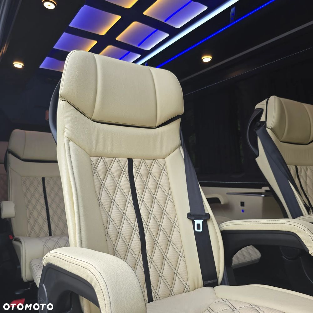 Mercedes-Benz Sprinter 319 CDI 907.235 - 25