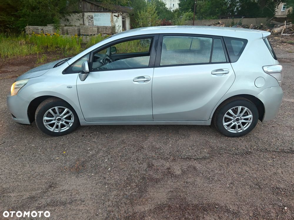 Toyota Verso 2.0 D-4D Edition - 2
