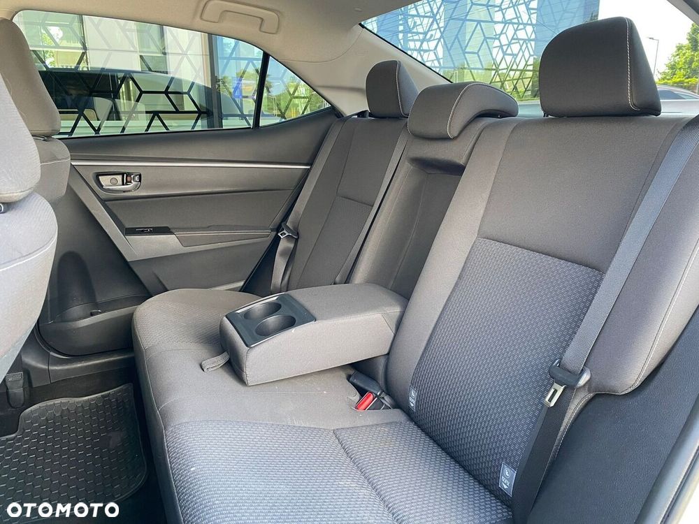 Toyota Corolla - 7