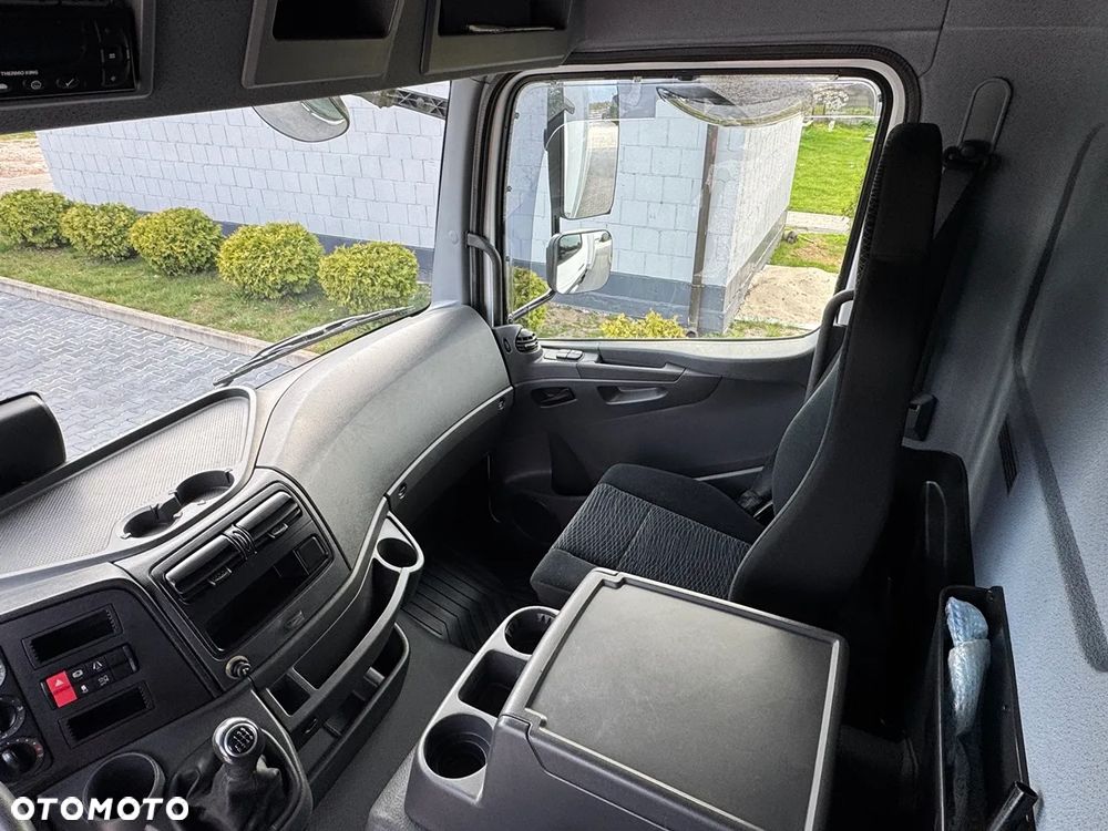 Mercedes-Benz ATEGO / DMC 11990 / CHŁODNIA THERMO KING T800R / IDEALNY STAN / Z NIEMIEC - 32