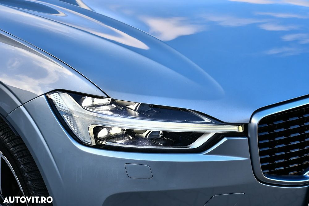 Volvo XC 60 D4 AWD R-Design - 27