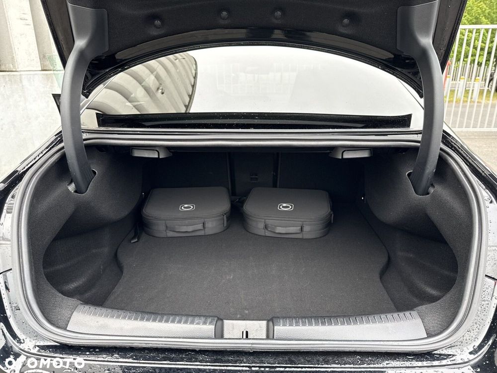 Mercedes-Benz CLA - 27