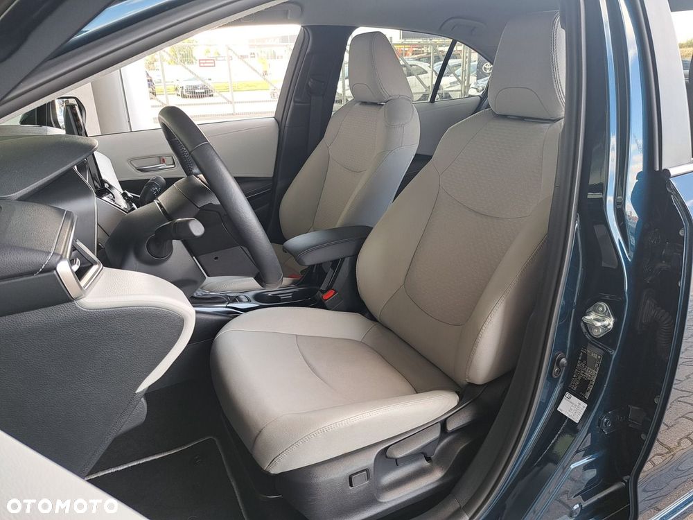 Toyota Corolla 1.8 Hybrid Executive - 21