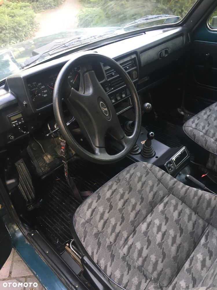 Lada Niva 1.7i - 3
