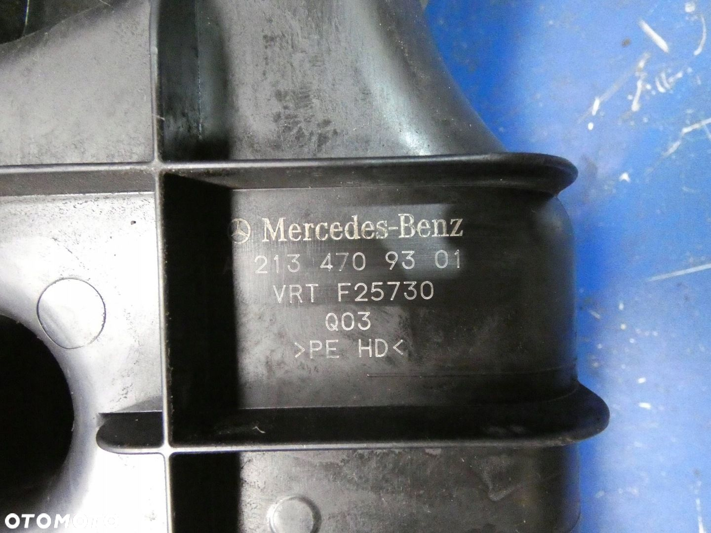 MERCEDES E KLASA W213 ZBIORNIK POMPA PŁYNU ADBLUE - 4