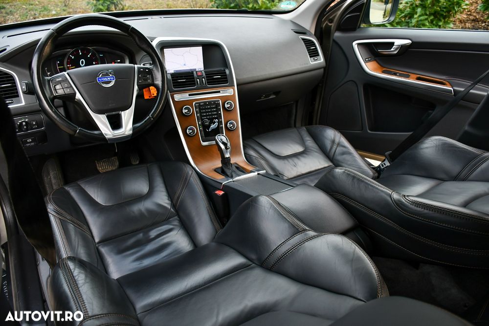 Volvo XC 60 D3 Aut. Summum - 14