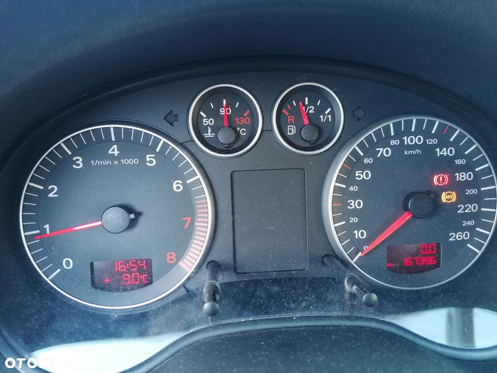 Audi A3 1.6 Attraction - 24