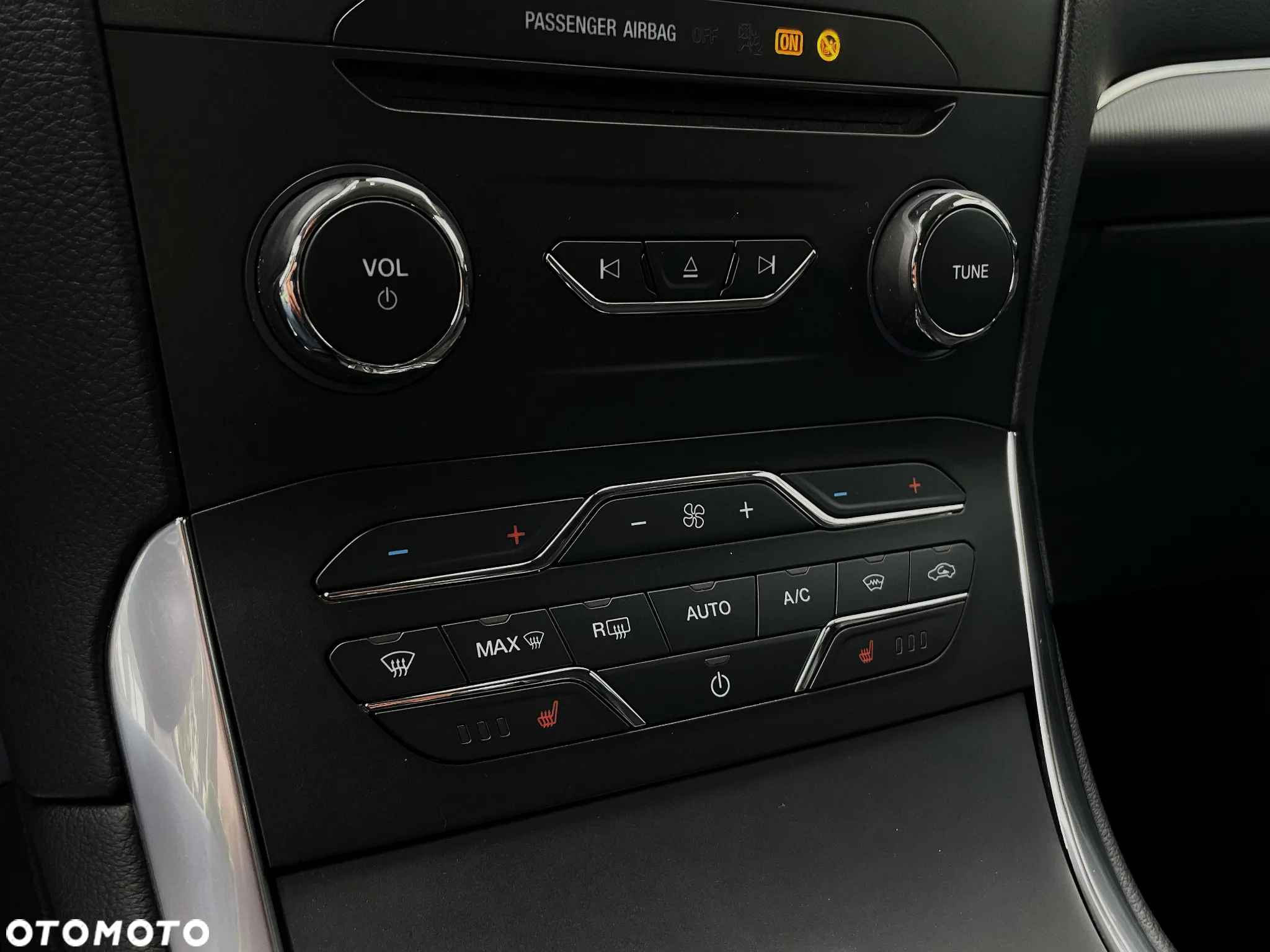 Ford S-Max 2.0 EcoBoost Titanium - 31