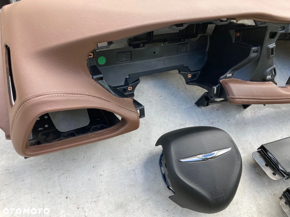 CHRYSLER PACIFICA DESKA SKÓRA KONSOLA KOKPIT PULPIT PÓŁKA PARAPET AIRBAG PODUSZKI PODUSZKA POWIETRZNA KIEROWCY PASAŻERA KOLANOWA KOLANOWE PODUSZKI KOLAN  PASY PAS regeneracja WYMIANA OD RĘKI NA MAGAZYNIE !!! - 8