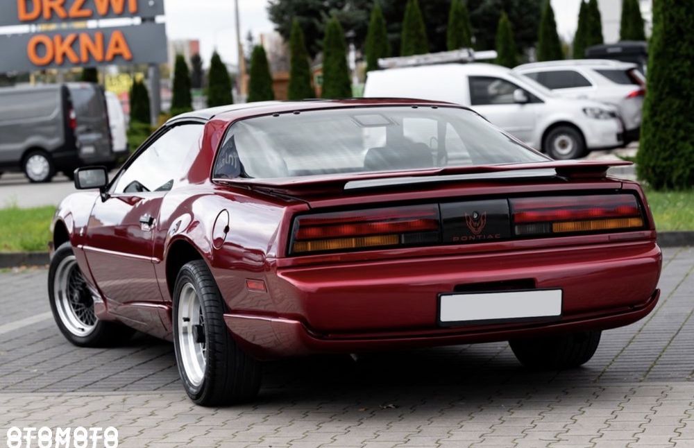 Pontiac Firebird - 10