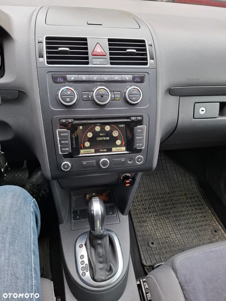 Volkswagen Touran - 9