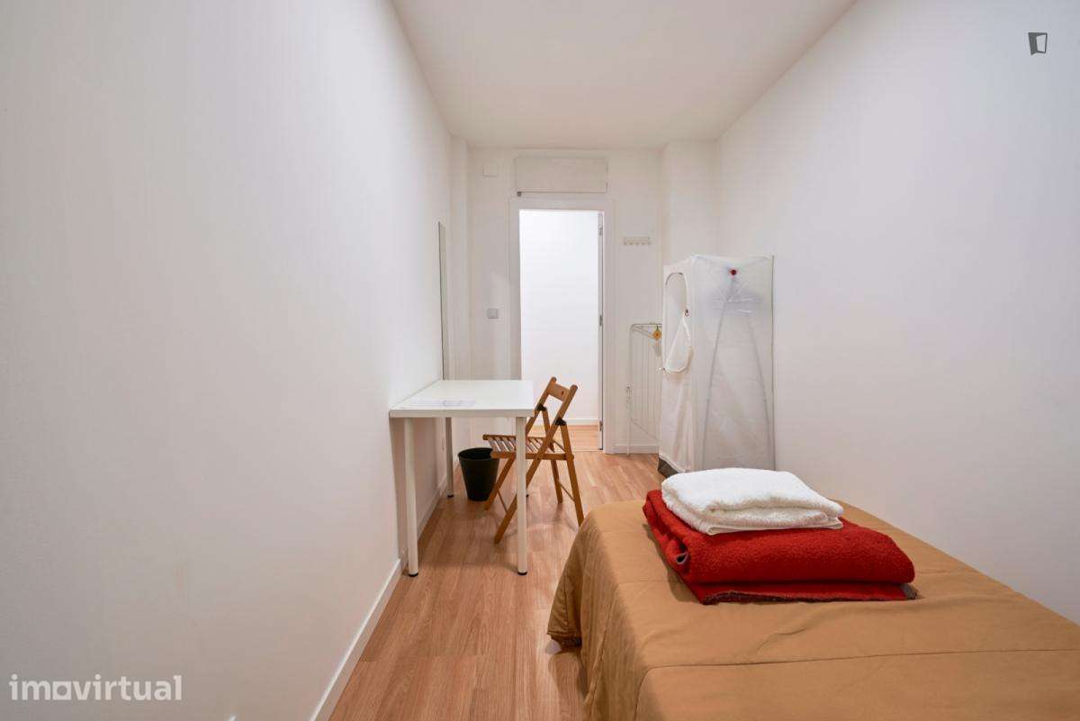 Quarto - localizado em Arroios Lisbon - Grande imagem: 3/33