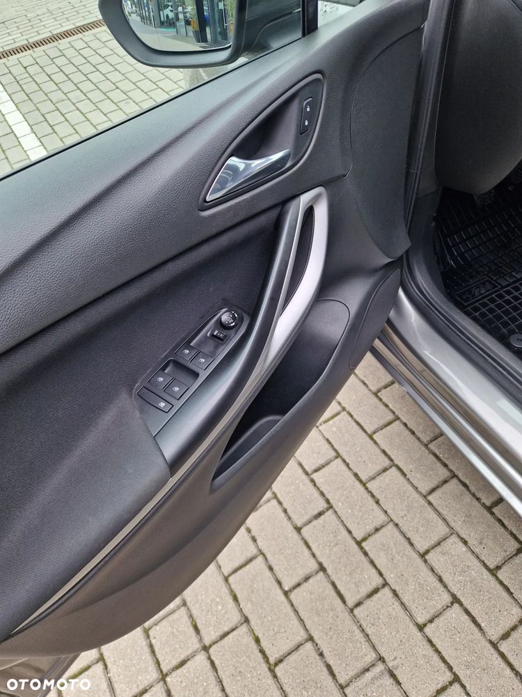 Opel Astra V 1.4 T Enjoy S&S - 21