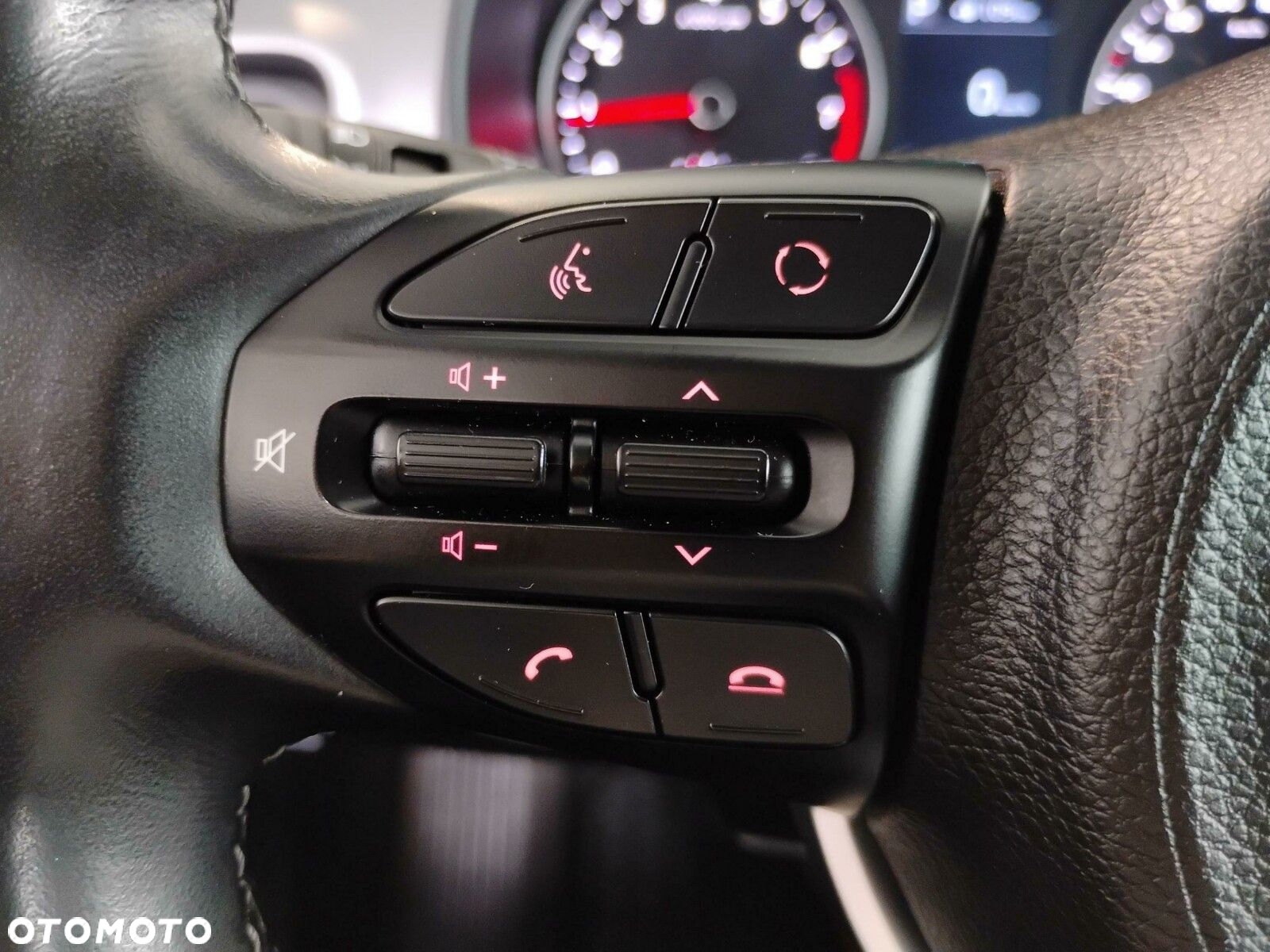 Kia Stonic 1.0 T-GDI L - 18