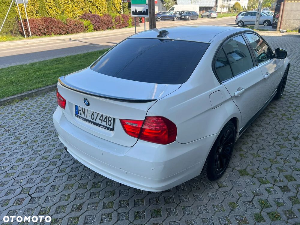 BMW Seria 3 318i - 27