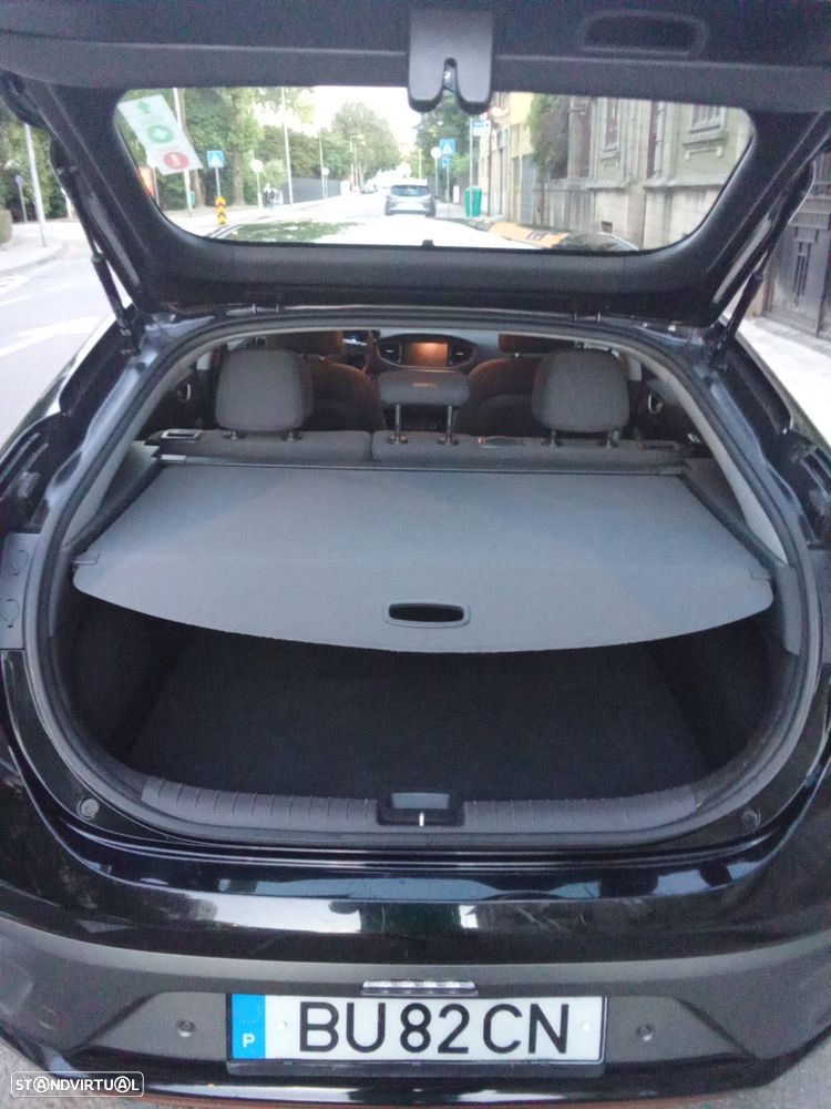 Hyundai Ioniq Premium - 5