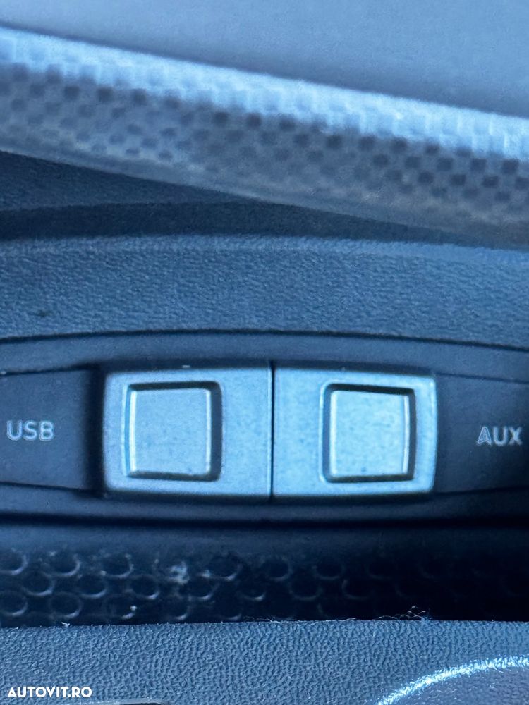 Seat Leon 1.6 TDI DPF E-Ecomotive Reference - 13