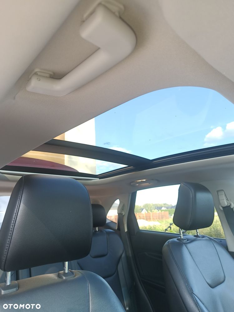 Ford Edge - 8