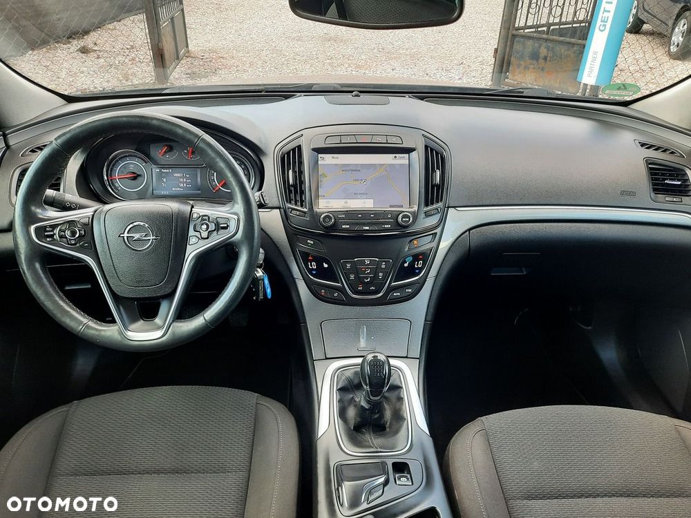 Opel Insignia - 10