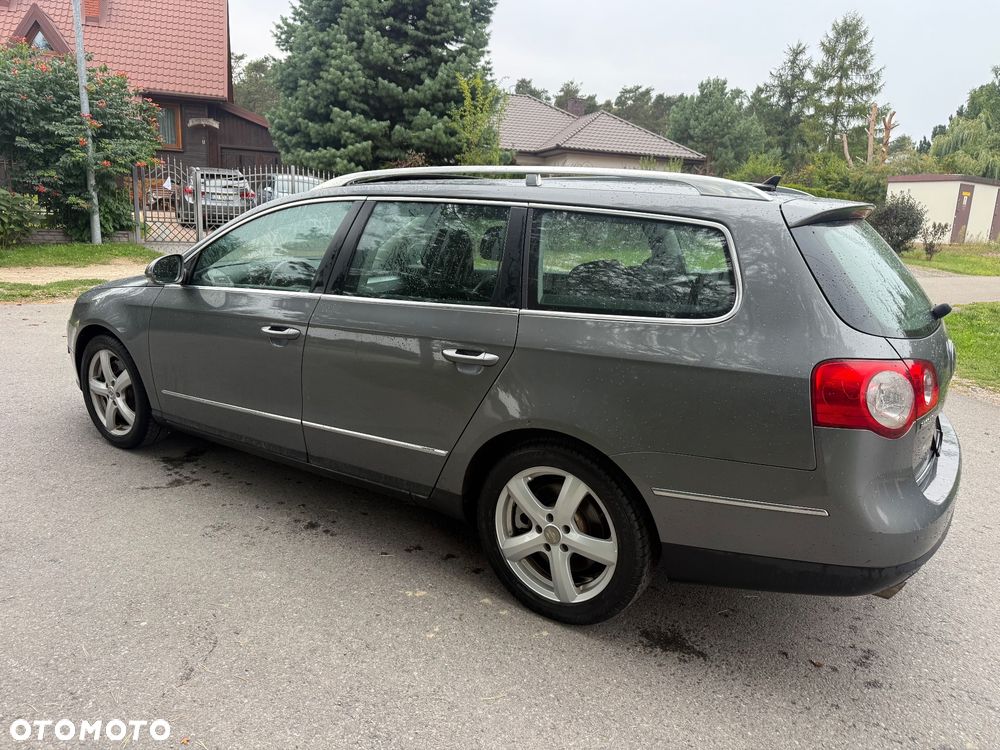 Volkswagen Passat 3.2 V6 FSI 4Motion DSG Individual Chrom dunkel - 4