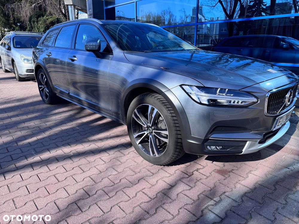 Volvo V90 D5 AWD Momentum Pro - 1