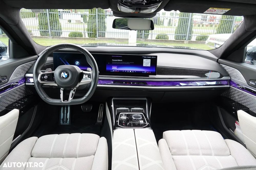 BMW Seria 7 730d xDrive MHEV - 25