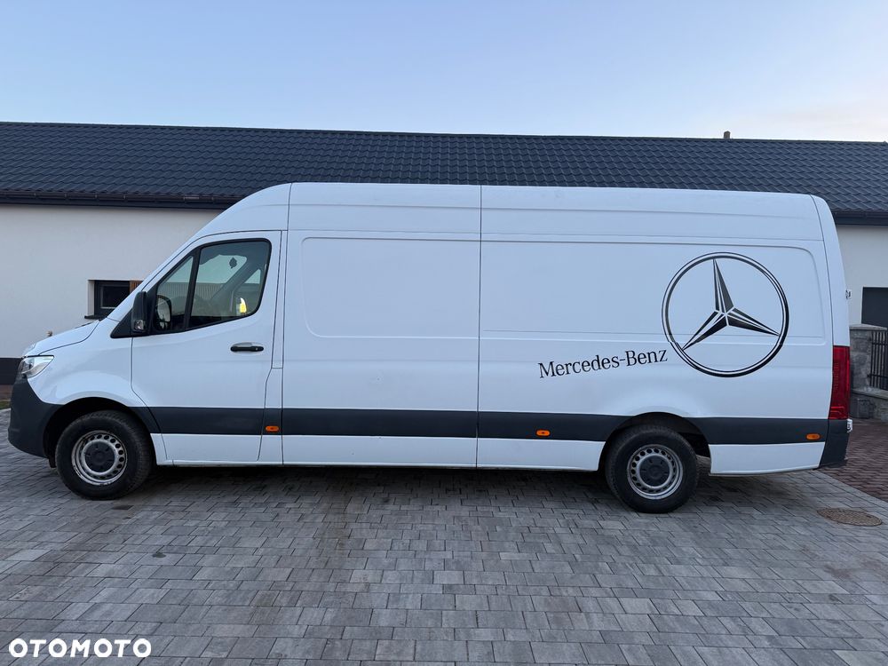 Mercedes-Benz Sprinter - 4