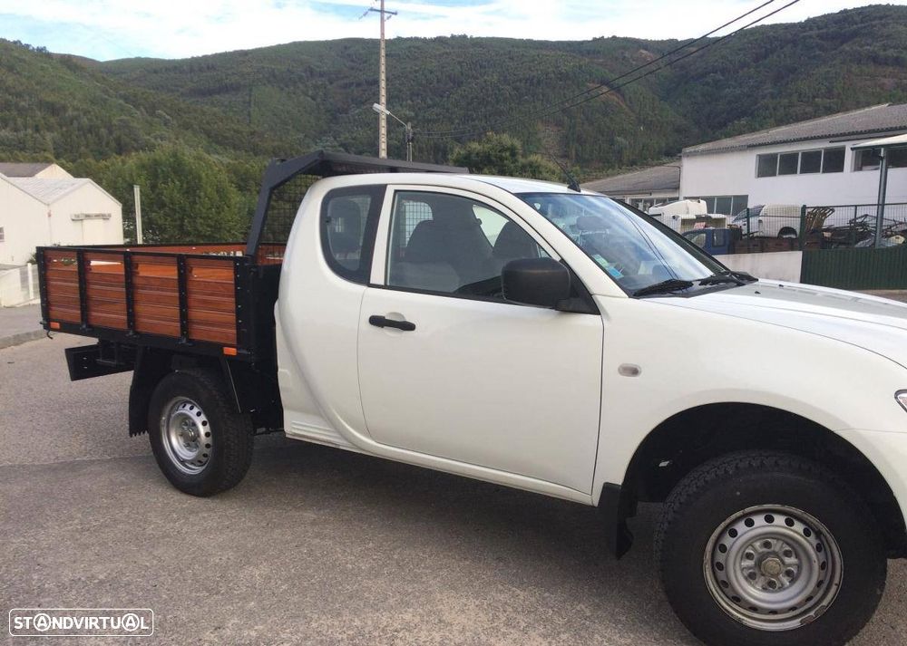 Mitsubishi L200 2.5 DI-D Club Intense 3L 4WD - 3