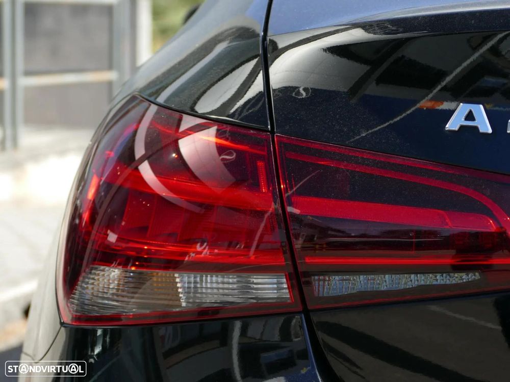 Mercedes-Benz A 250 Limousine e - 11