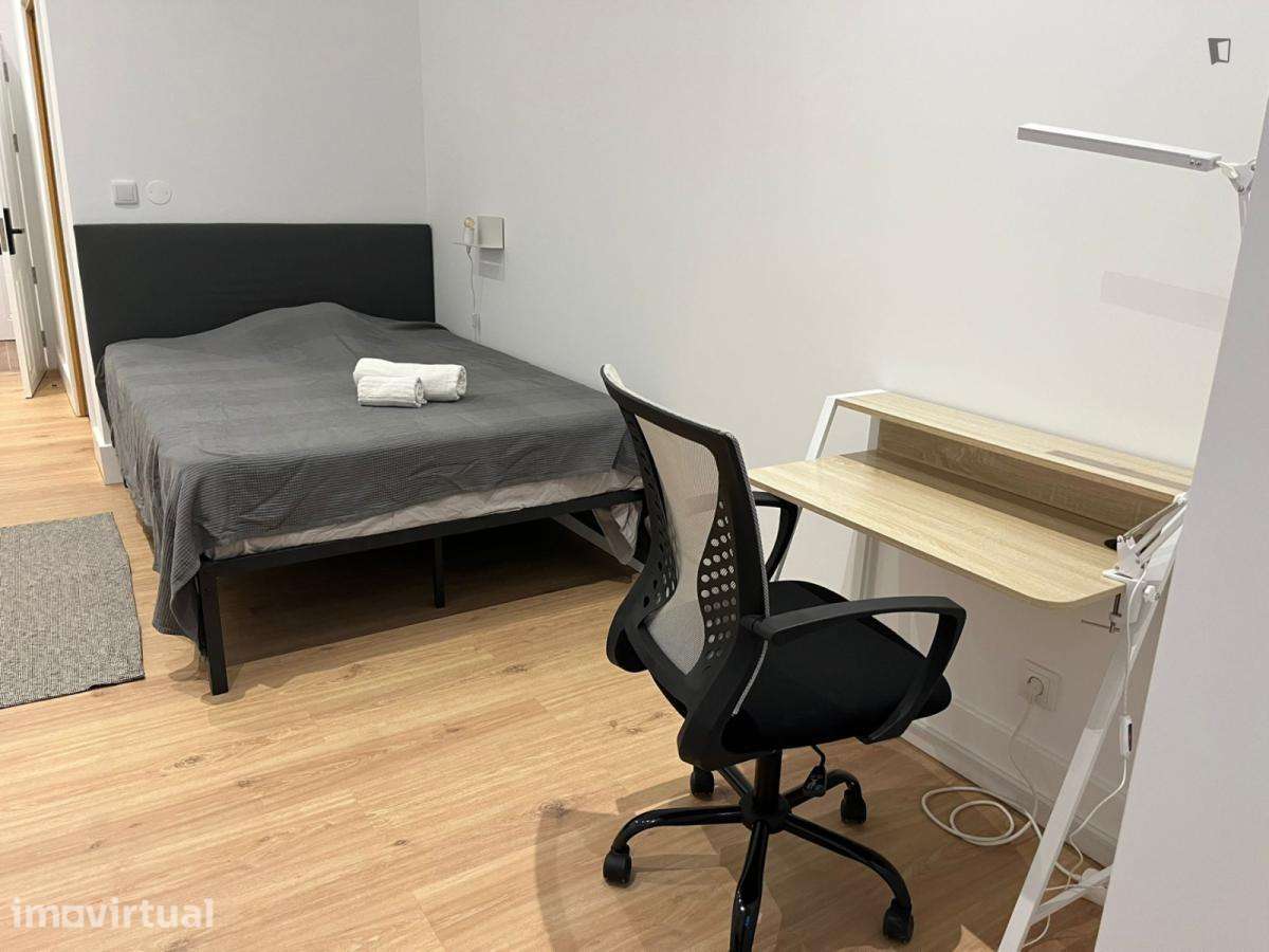 Quarto - localizado em Lisbon - Grande imagem: 3/19