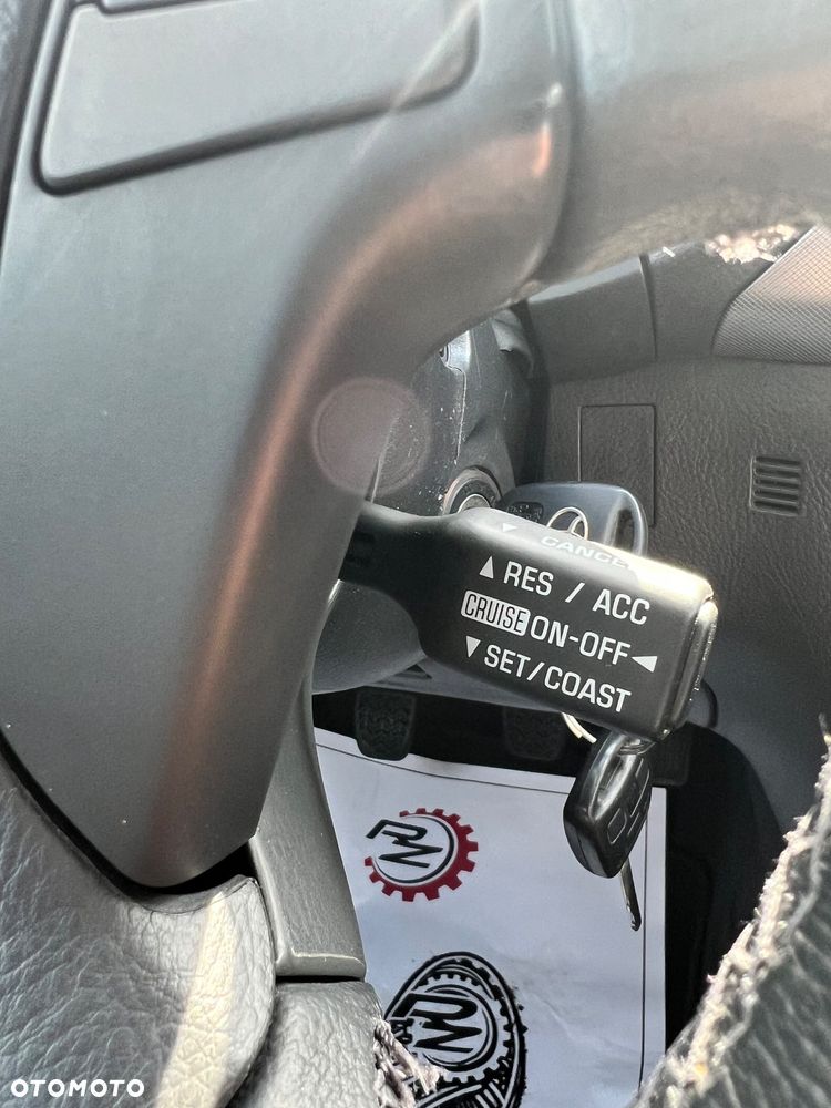 Toyota Avensis 2.0 VVT-i Sol - 16