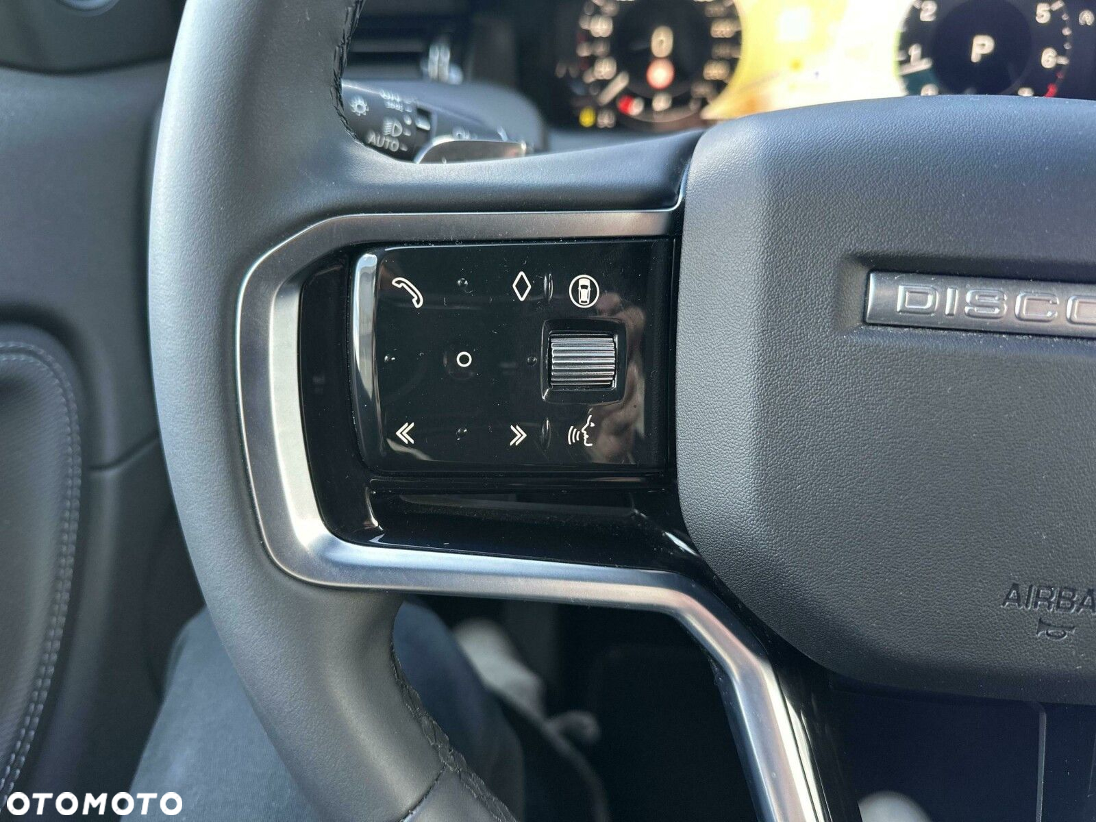 Land Rover Discovery Sport - 16