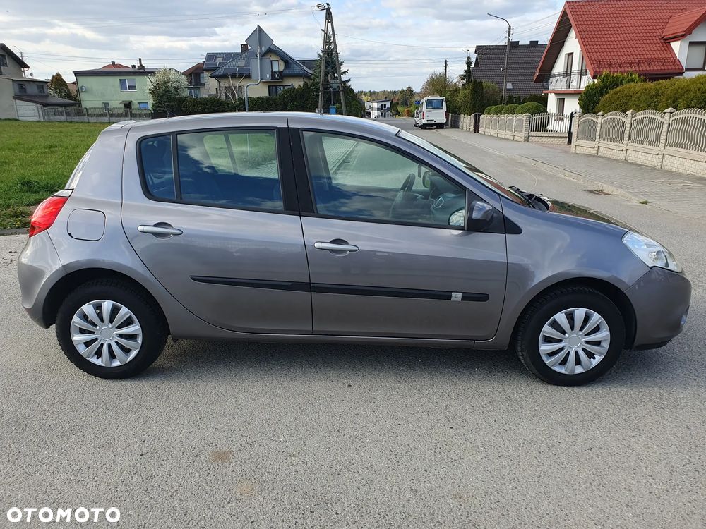 Renault Clio 1.2 16V Tech Run - 11