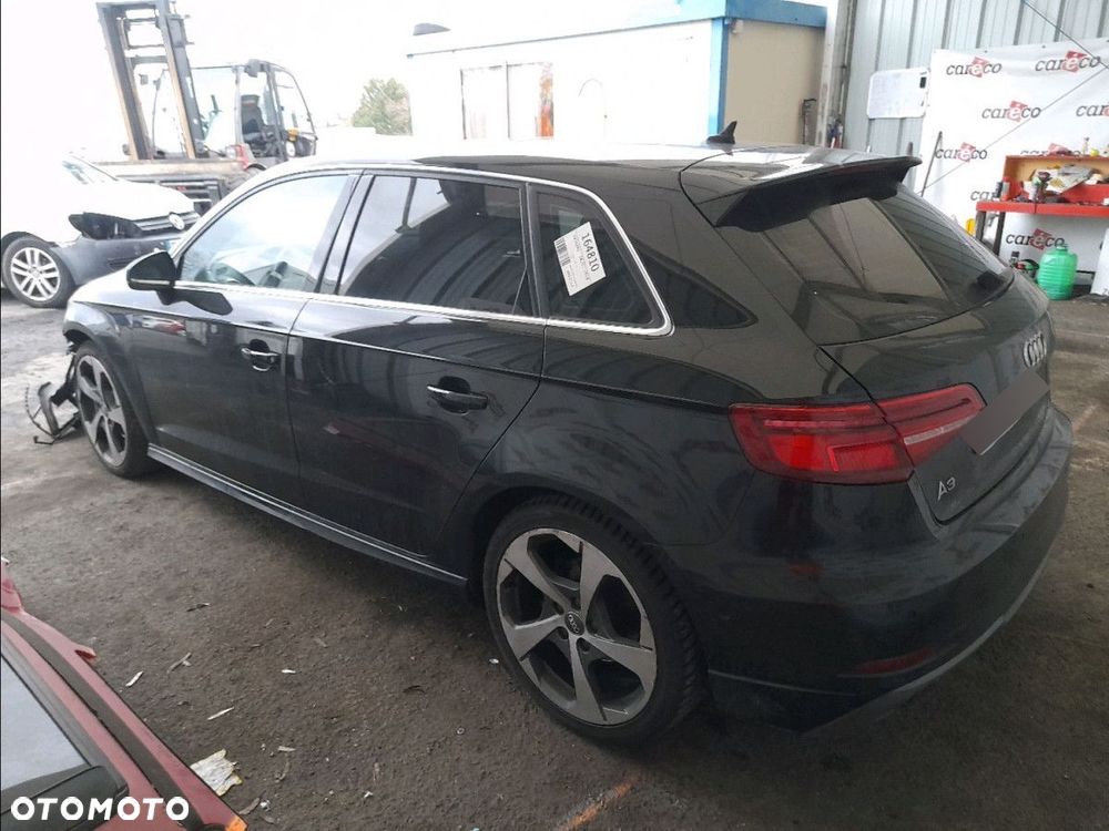 Audi A3 Sportback 2.0 TDI Ambiente S tronic - 2