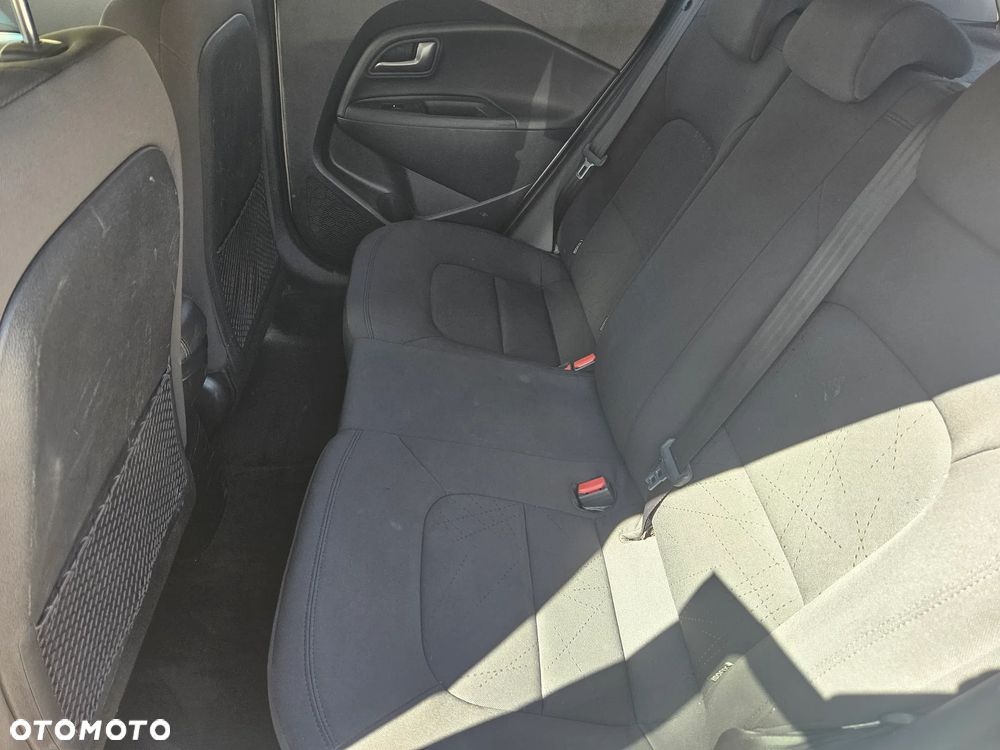 Kia Rio 1.1 CRDI Dream Team Edition - 26