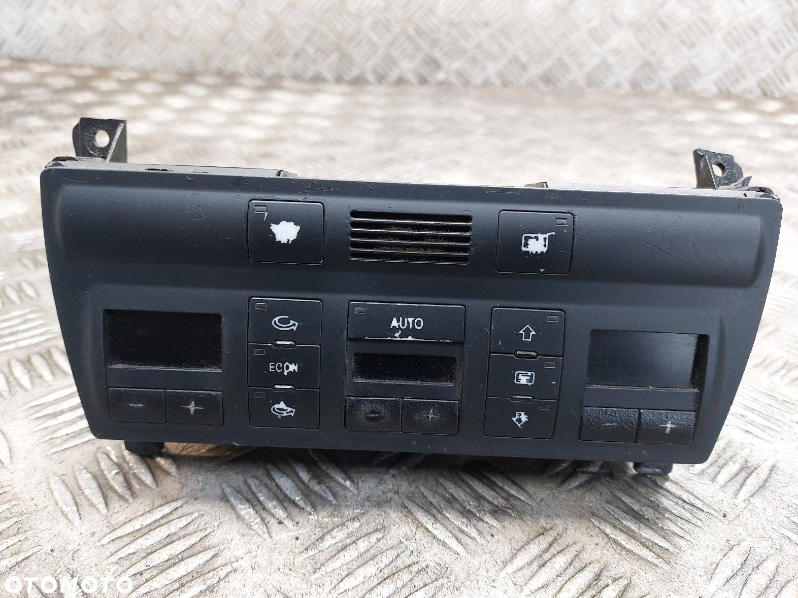 PANEL NAWIEWU AUDI A6 C5 4B0820043AA - 1