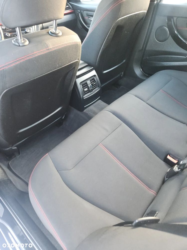 BMW Seria 3 316d Sport Line - 16