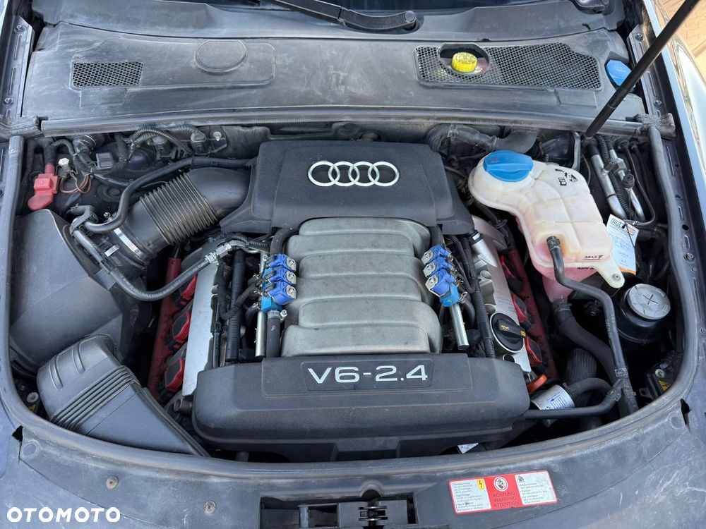 Audi A6 Avant 2.4 quattro - 13