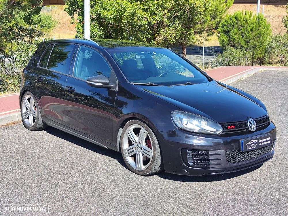 VW Golf 2.0 GTI DSG - 4