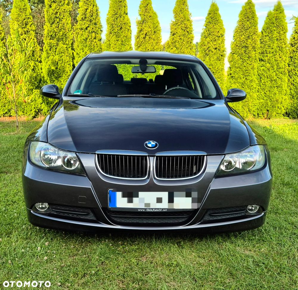 BMW Seria 3 318i - 3